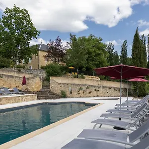Domaine Les Maurelles Hébergement de vacances Milhac